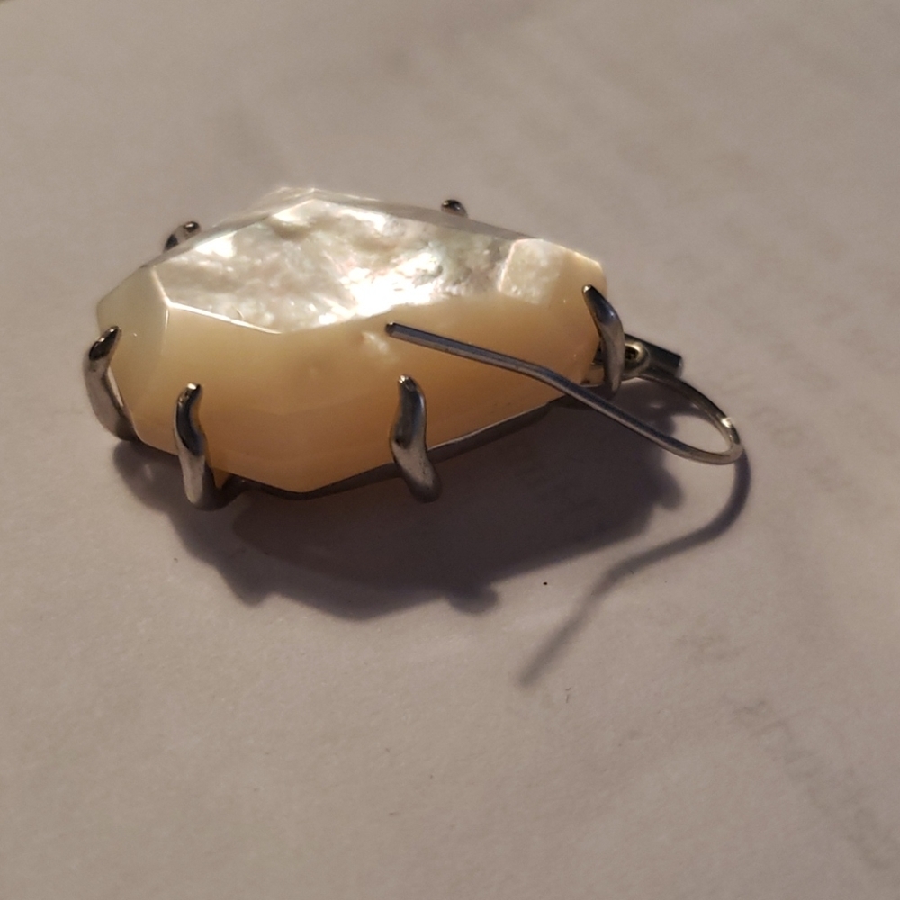 Kendra Scott Earrings - Picture 3 of 5